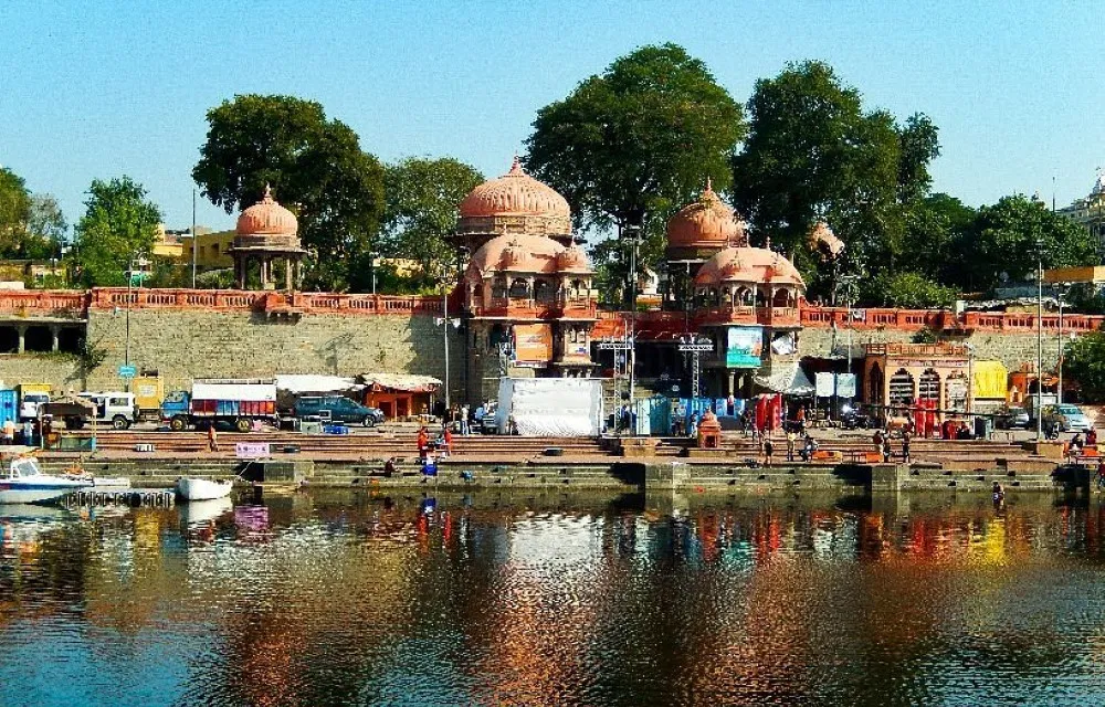 Attractions Picture
